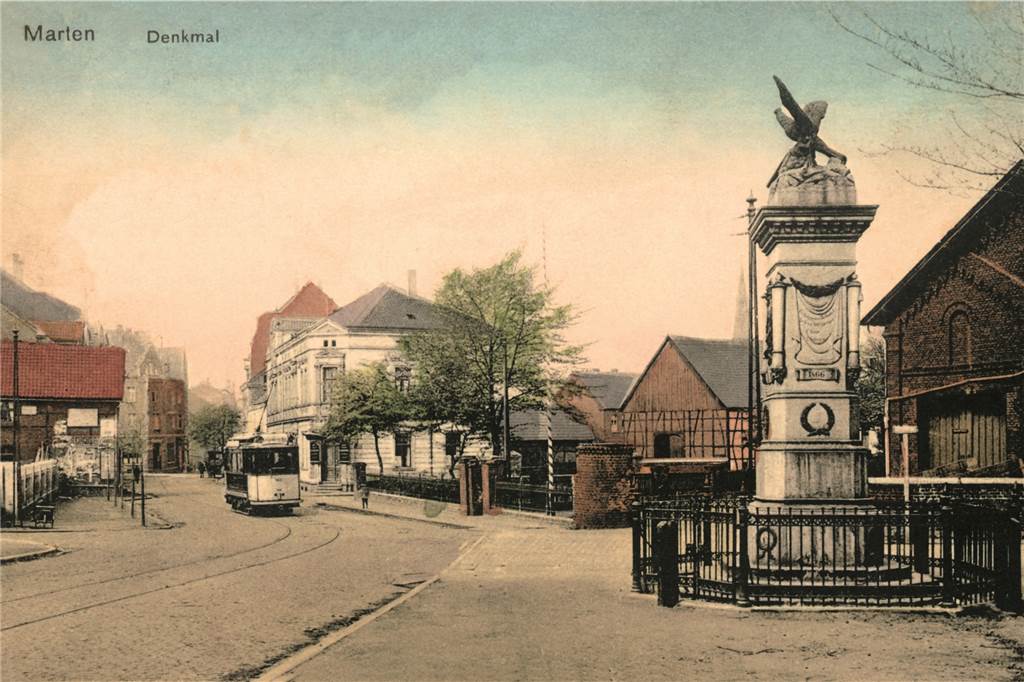 Das alte Brauhaus, hier auf einer alten Postkarte im Hintergrund, war tatsächlich mal eine Brauerei.