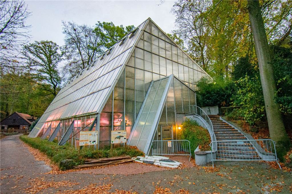 Ist der Zoo ohne Amazonashaus noch attraktiv, Herr Dr. Brandstätter? Das Amazonashaus im Dortmunder Zoo