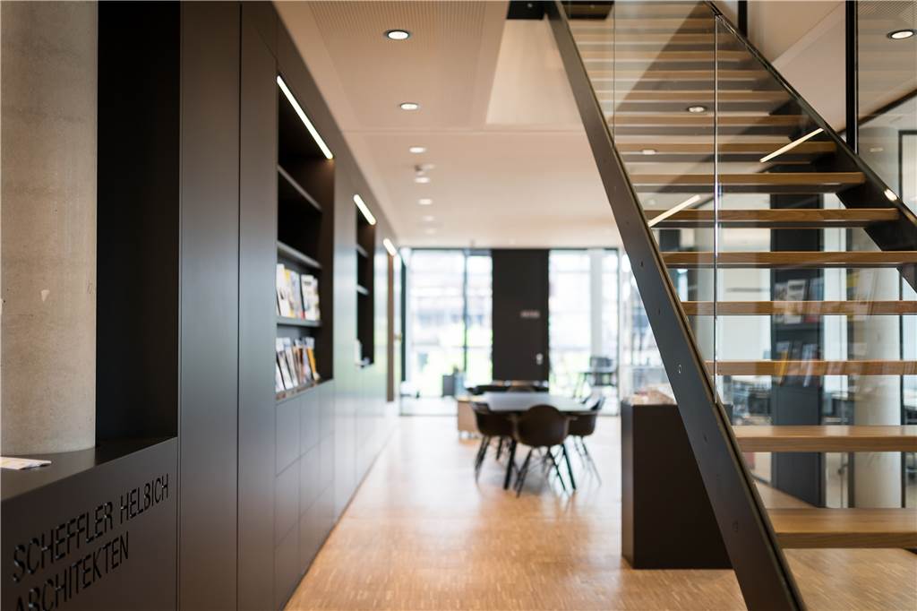Im neuen „Phoenix-Werk“ hat man die alten Hochöfen immer im Blick Das Architekturbüro Scheffler Helbich (SHA) ist einer der Nutzer im "Phoenix-Werk".