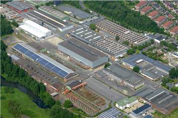 Das Archivbild zeigt das Caterpillar-Gelände aus der Vogelperspektive. Es umfasst 250.000 Quadratmeter und an die 18 Hallen.