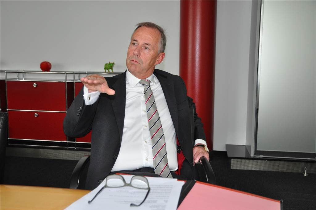 Sparkasse an der Lippe: Zweiköpfiger Vorstand verdient über 700.000 Euro Das Archivbild zeigt den früheren Sparkassenvorsitzenden der Sparkasse an der Lippe Thomas Lohmann.