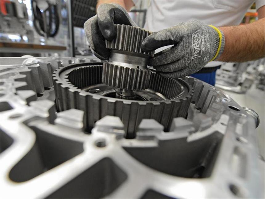 Auftragsflaute im Maschinenbau hält an Das Auslandsgeschäft lag um vier Prozent unter dem Vorjahresniveau. Foto: Felix Kästle
