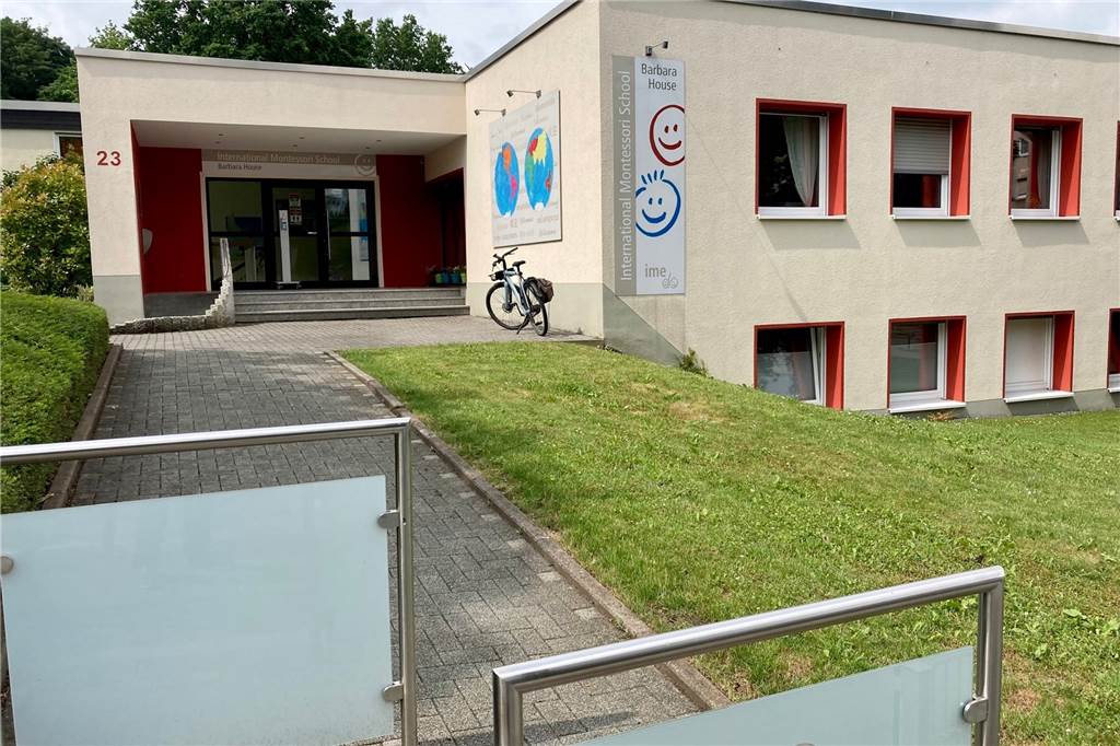Eichenprozessionsspinner im Garten? Was das für Eigentümer bedeutet Das Barbara House an der Spissenagelstraße in der Bittermark.