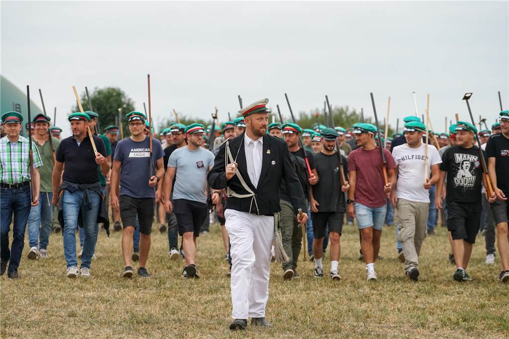 Schützen, bereithalten! Erste Infos zum Kirchhellener Schützenfest Das Bataillonsfest im vergangenen Jahr zeigte, wie sehr sich Kirchhellen nach dem Schützenfest sehnt.