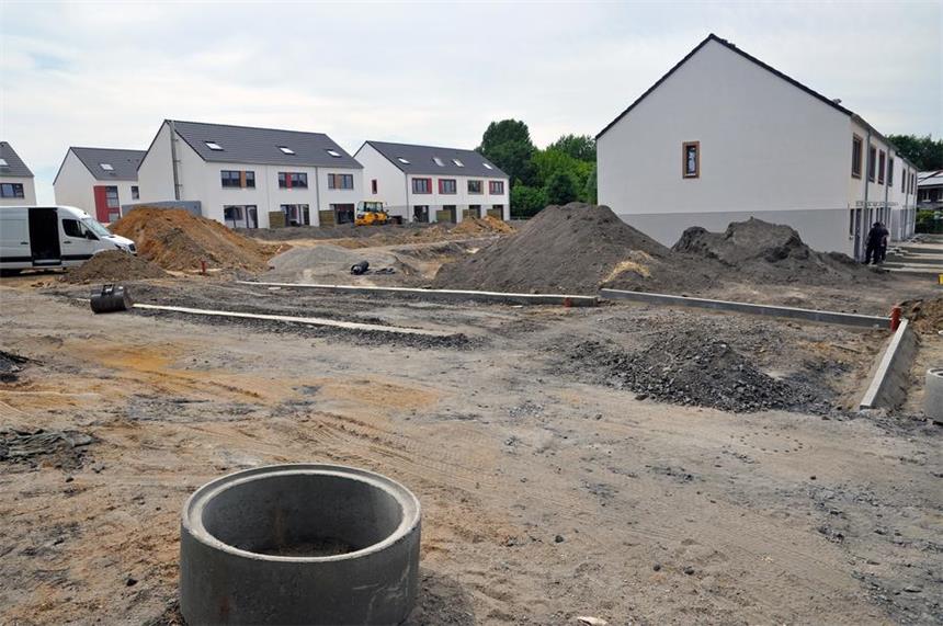 Neubaugebiet an der Jägerstraße wird erweitert Das Baugebiet an der Jägerstraße: Die ersten Käufer der Reihenhäuser des ersten Bauabschnittes sollen schon im Spätsommer einziehen.