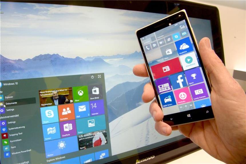 PC-Markt legt weltweit erstmals seit 2012 wieder zu Das Betriebssystem Windows 10 für Smartphones und PC: Es werden wieder mehr PCs verkauft. Foto: Peter Steffen