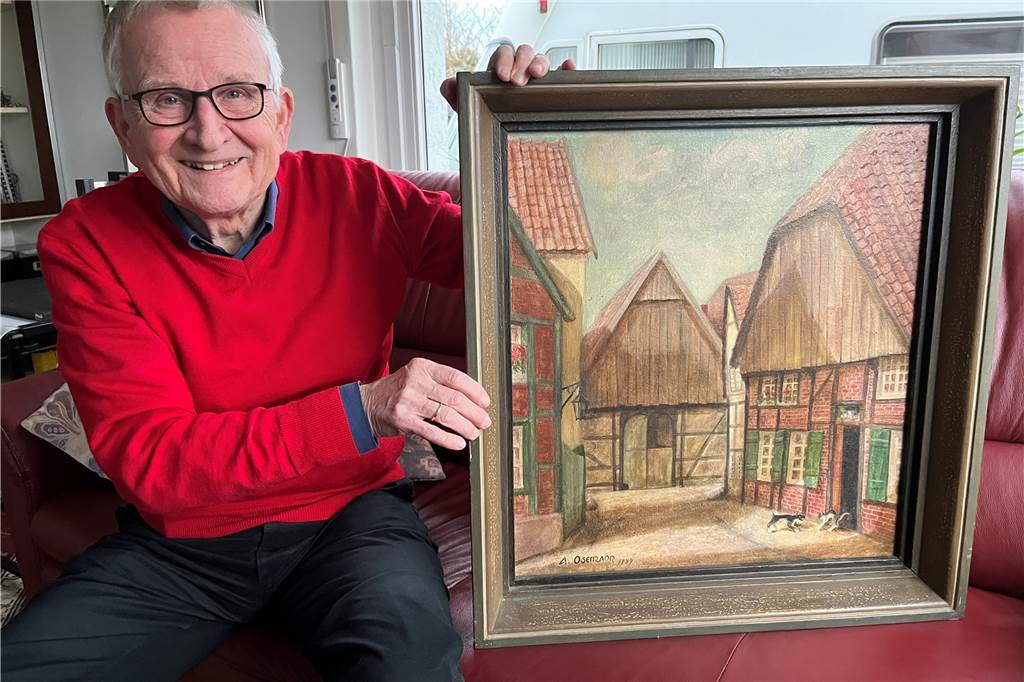 Sammler sorgen sich um Kunstschätze: Braucht Haltern ein Heimatmuseum? Reinhold Kolck mit einem Bild des Malers Werner Osemann