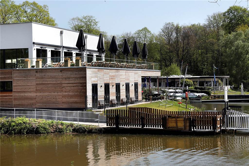 50 Jahre: Bauunternehmen Haverkamp hat das Halterner Stadtbild mitgeprägt Das Bootshaus Stadtmühlenbucht hat ebenfalls das Bauunternehmen Haverkamp errichtet.