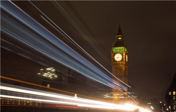 Das britische Unterhaus hat dem Brexit-Gesetz der Regierung in letzter Lesung ohne Änderungen zugestimmt. 