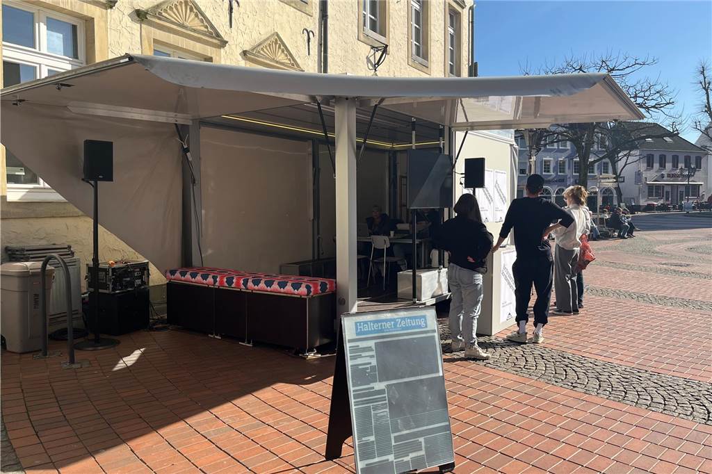 "Büro für außerordentliche Schreibangelegenheiten" auf dem Markt in Haltern