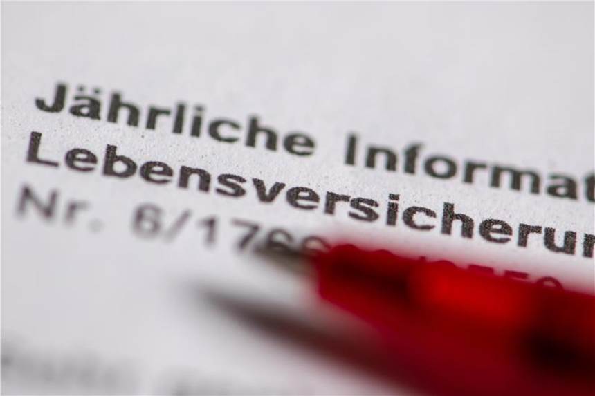 Das Bundesfinanzministerium will die Berechnungsmethode zum Aufbau der sogenannten Zinszusatzreserve verändern. Foto: Armin Weigel