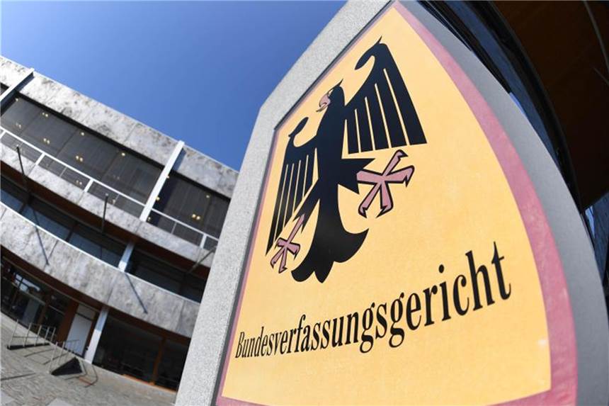 Verbote gegen Neonazis, Rocker und Hamas-Helfer bestätigt Das Bundesverfassungsgericht hat entschieden: Die Verbote gegen einen Hamas-Unterstützerverein, eine rechtsextreme Hilfsorganisation sowie einen Frankfurter Club der Hells Angels bleiben bestehen. Foto: Uli Deck
