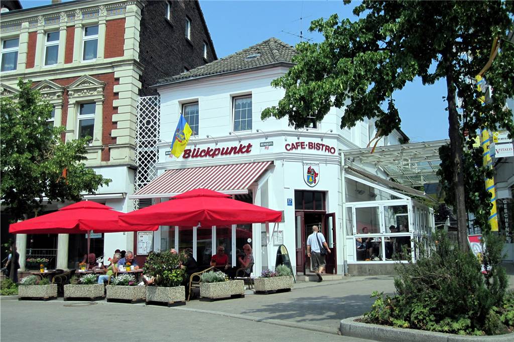 Das Café Blickpunkt im Lütgendortmunder Dorf hat neue Pächter und eine neue Speisekarte Das Café Blickpunkt hat neue Betreiber. Wiederöffnung wird im Laufe des Julis sein.