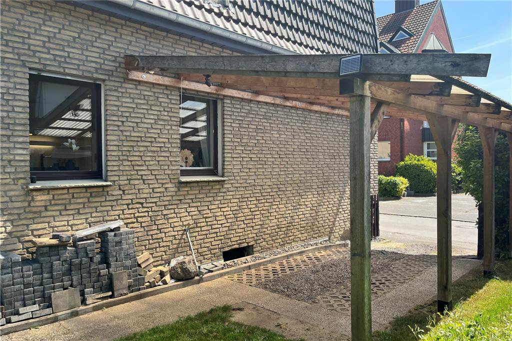 Das Carport des Hauses