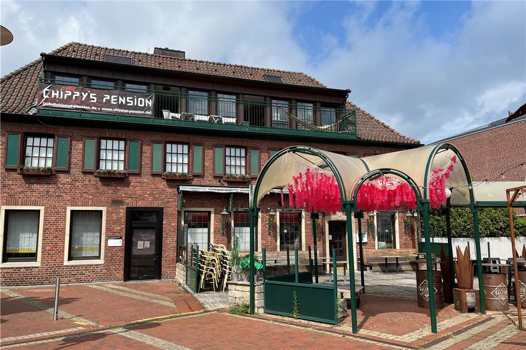 Sebastian Esposito eröffnet neue Gaststätte an der Bahnhofstraße Das Chippy´s schließt eine Woche bevor die neue Gaststätte von Sebastian Esposito an der Bahnhofstraße eröffnet.