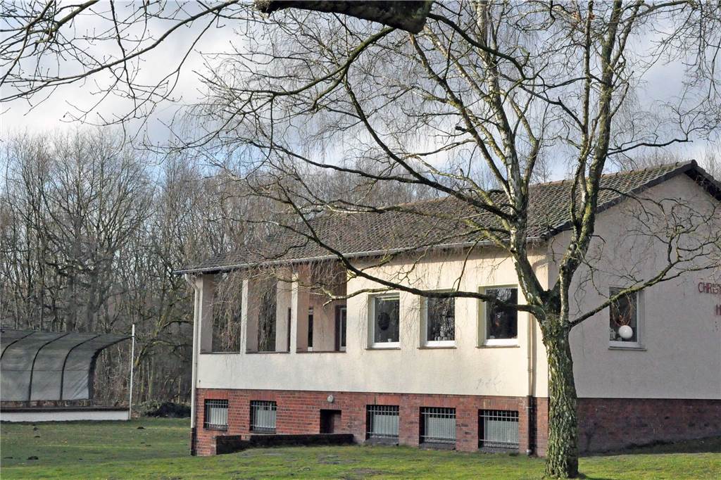 Chance auf Erhalt eines Habinghorster Wahrzeichens ist da - ein Versuch aber scheiterte Das Christophorusheim mit dem Cafe Q und die Waldbühne werden wohl einer Wohnbebauung weichen.