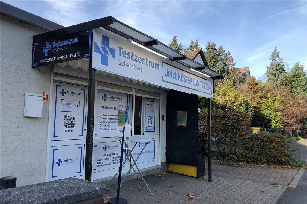 Rüdiger Schmidt findet fremde Corona-Testergebnisse auf Drucker Das Corona-Testzentrum in Scharnhorst bestreitet die Vorwürfe. Die Testergebnisse auf einen fremden Drucker zu schicken, sei technisch gar nicht möglich