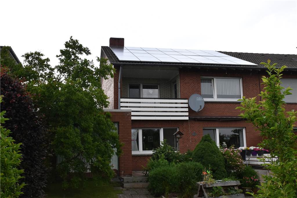 Photovoltaikanlagen in der Region - „Will keine verbrannte Erde hinterlassen“ Das Dach von Klaus Reckers ist nach Süden ausgerichtet. Die Ausrichtung ist aber nicht mehr so entscheidend, erklärt die "EnergieAgentur.NRW".