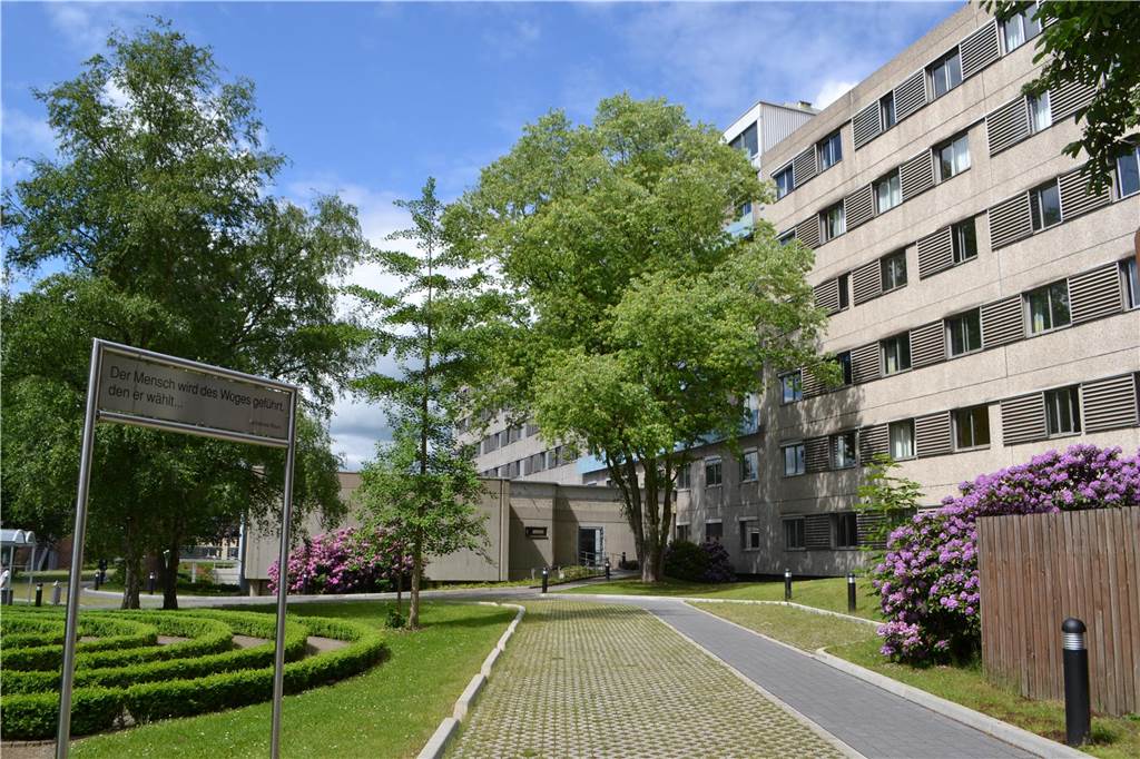 Stopp der Pankreas-OPs am Vincenz: Caritas-Kliniken gewinnen Eil-Klage Außenansicht des St. Vincenz-Hospitals in Datteln.