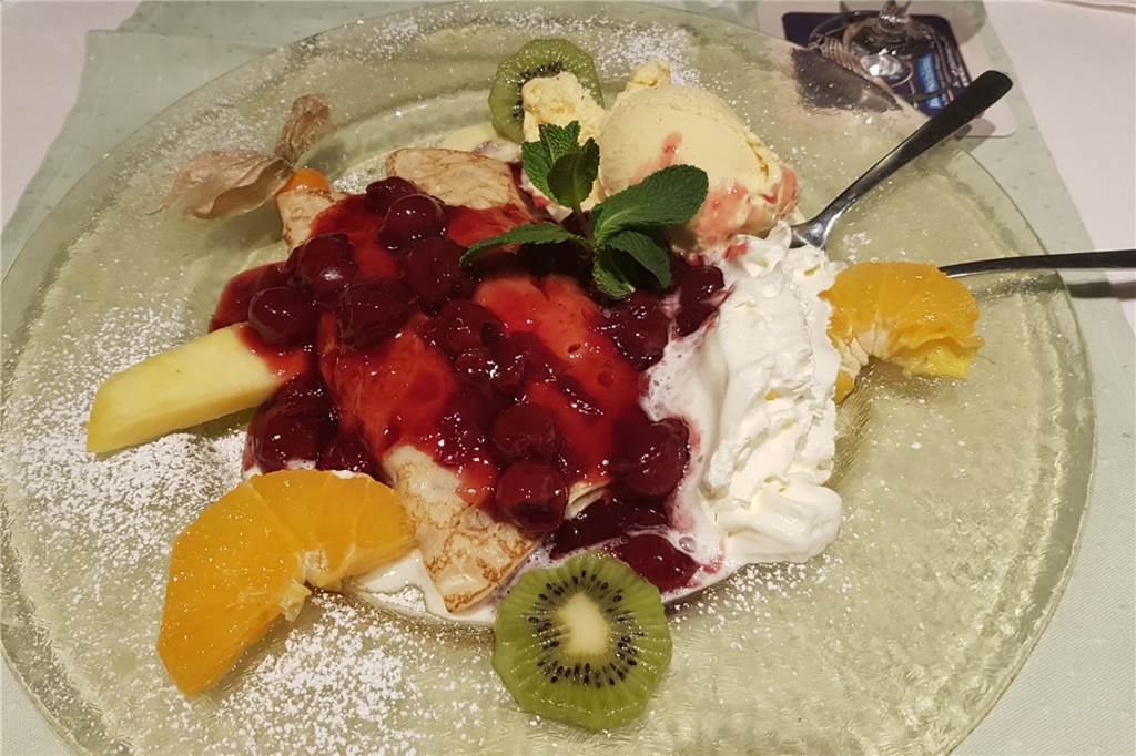 Im Restaurant Daun schmaust der Gast ein Häppchen vom Paradies Das Dessert bekommt die volle Punktzahl.
