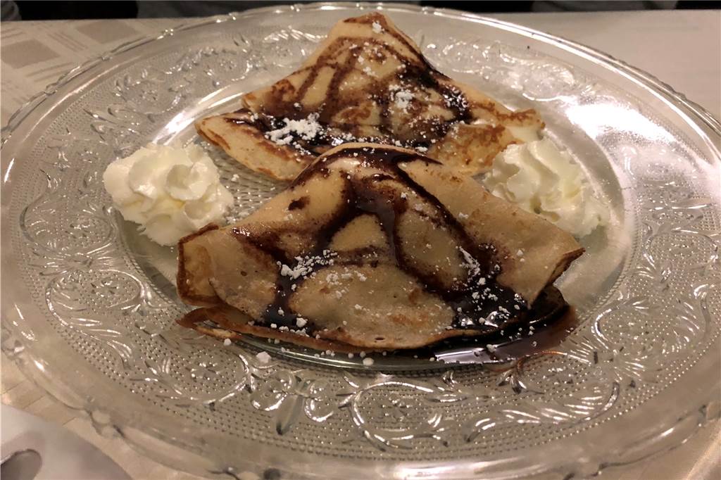 Der Domhof in Nordkirchen: Reichhaltige Speisenkarte und gediegene Atmosphäre Das Dessert: Palacinke