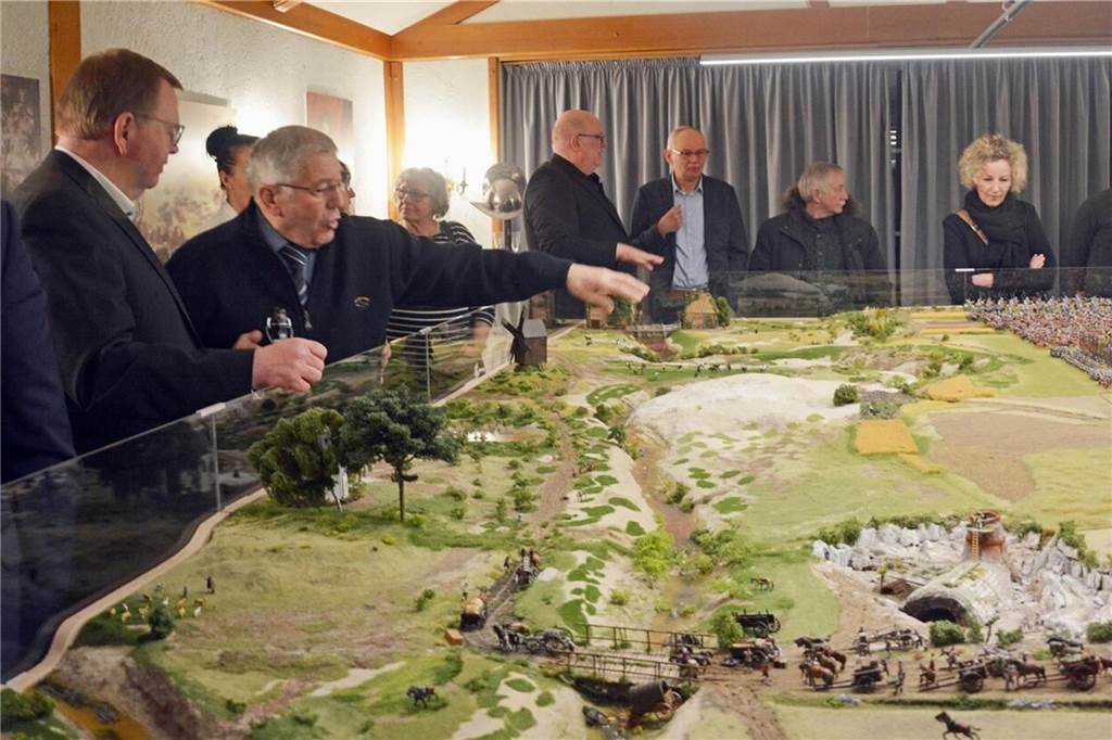 KIZS gibt Räume an der Eschstraße auf: „Arbeit wird aber weitergehen“ Diorama zur Schlacht im Lohner Bruch