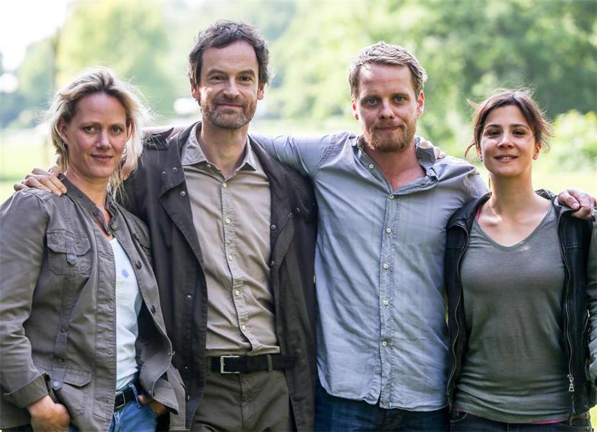Dortmund-Tatort: Das ist Ihr Lieblings-Darsteller Das Dortmunder Ermittler-Team bei Dreharbeiten im Westfalenpark.
