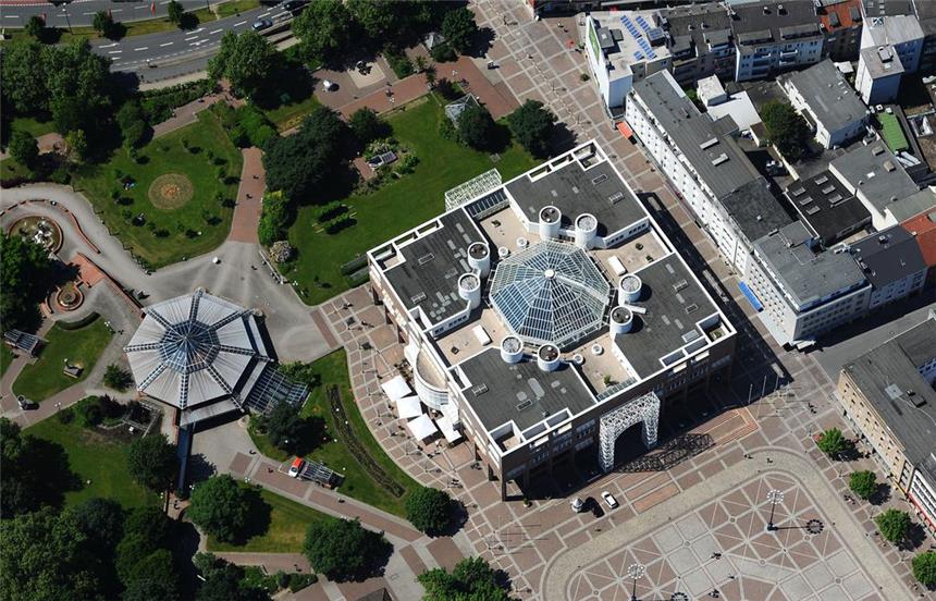 Das ist die komplette Sparliste der Stadt Dortmund Das Dortmunder Rathaus von oben.