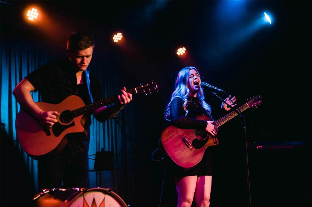 Erfolgreiche US-Musiker heißen „Dorsten“: Und kommen nach Dorsten Das Duo bei einem Auftritt vor ein paar Wochen.