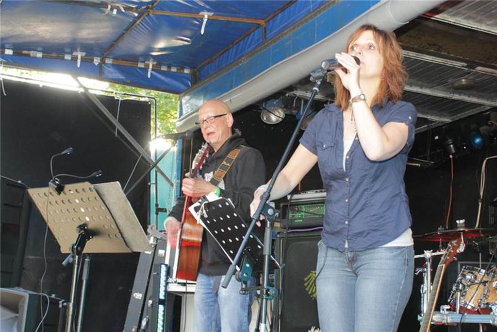Noch einmal eine Open-Air-Veranstaltung: Cappenberg live am Freitag Das Duo Die Zwei spielt am 1. September bei Cappenberg Live.
