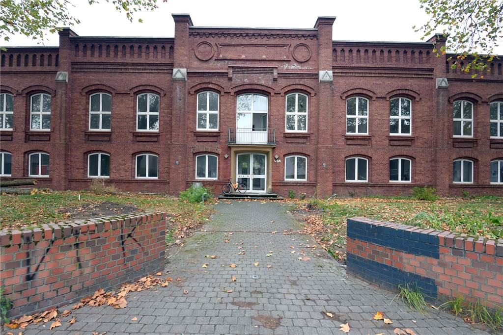 Pilotprojekt an der Preußenstraße: 79 neue Wohnungen und eine Energieallee für Horstmar Das ehemalige Bergbauverwaltungsgebäude an der Preußenstraße 49.