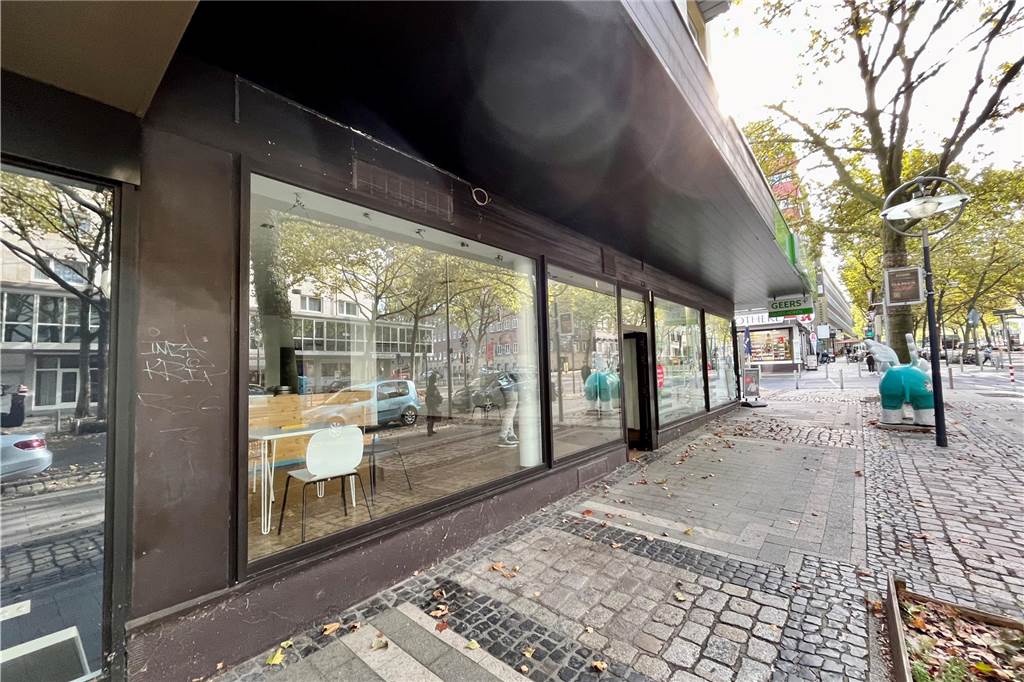„Hitzefrei“-Nachfolger in der City steht fest: „Das wird etwas Cooles“ Das ehemalige „Hitzefrei“-Ladenlokal an der Ecke Olpe bekommt einen neuen Mieter.
