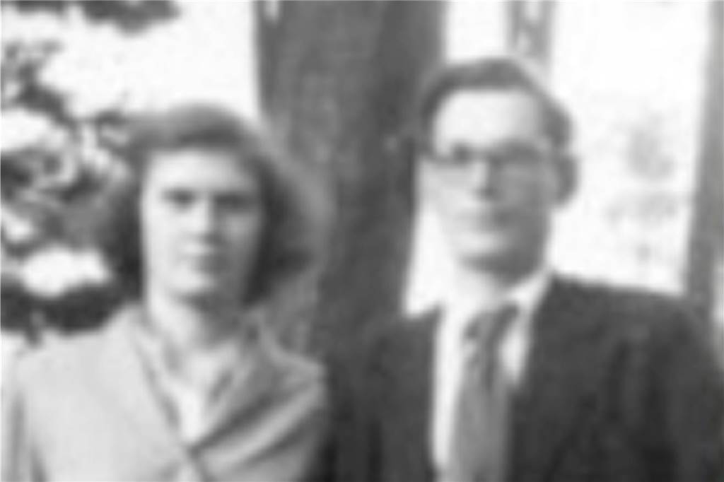 Gnadenhochzeit: Eka und Gerhard Fink feiern 70 glückliche Ehejahre Das Ehepaar Fink ein Jahr nach ihrer Hochzeit im Jahr 1953. Die beiden Wüllener feiern jetzt ihre Gnadenhochzeit.