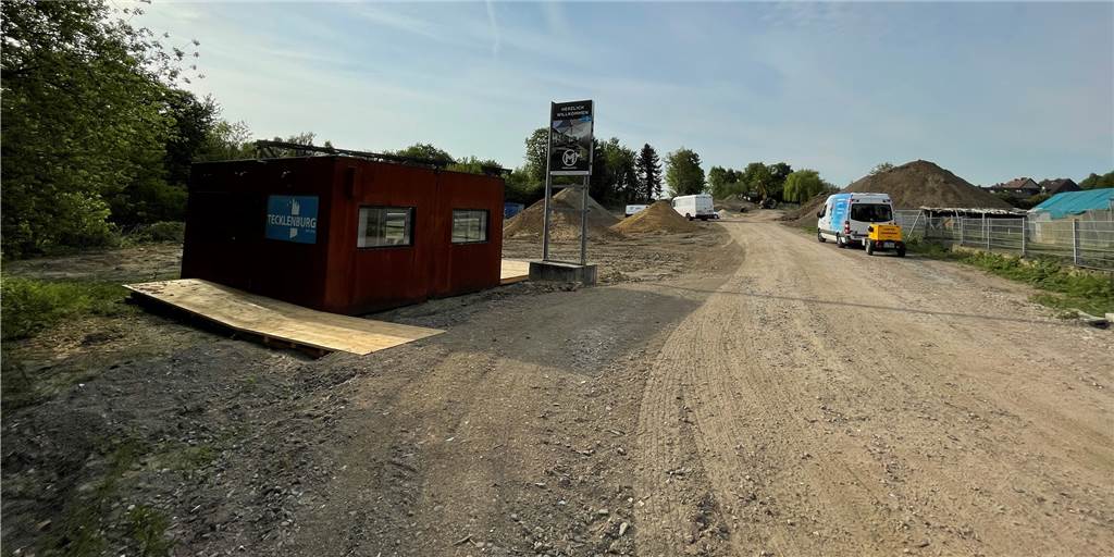 34 Häuser in Castrop-Rauxel zu kaufen - für rund 600.000 Euro Das einstige „Gleisdreieck“ in Merklinde wird vorbereitet und als „Marien-Gärten“ vermarktet. Hier entsteht ein Wohngebiet.