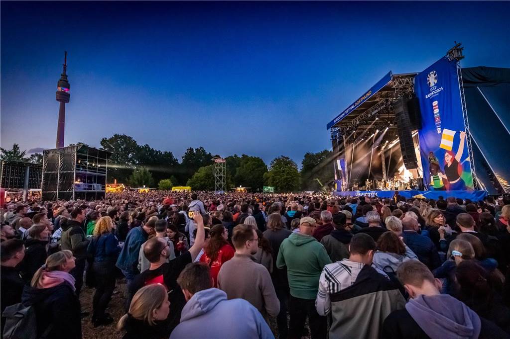 Das EM-Programm im Westfalenpark endete am Samstag (13.7.) unter anderem mit „Die Fantatischen Vier“ und Alice Merton. Das Publikum hatte dabei viel Spaß.