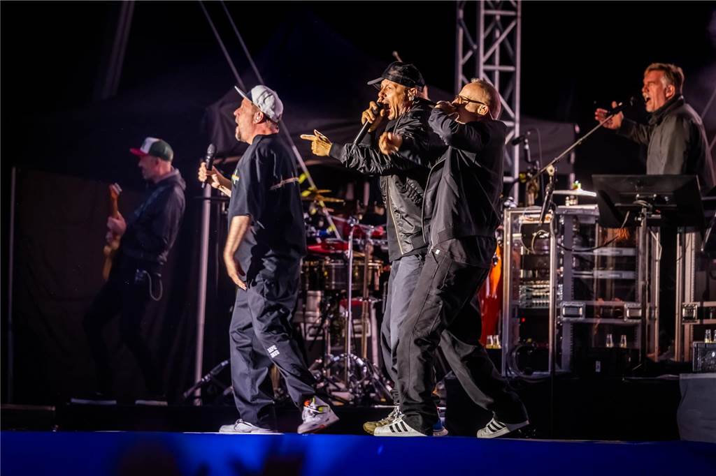 Das EM-Programm im Westfalenpark endete am Samstag (13.7.) unter anderem mit „Die Fantatischen Vier“ und Alice Merton. Das Publikum hatte dabei viel Spaß.