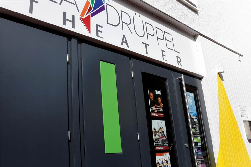Ensemble sucht Verstärkung: „Das Theater bietet Wurzeln und Flügel“ Auf dem Foto ist der Eingang des Lea Drüppel Theaters zu sehen.