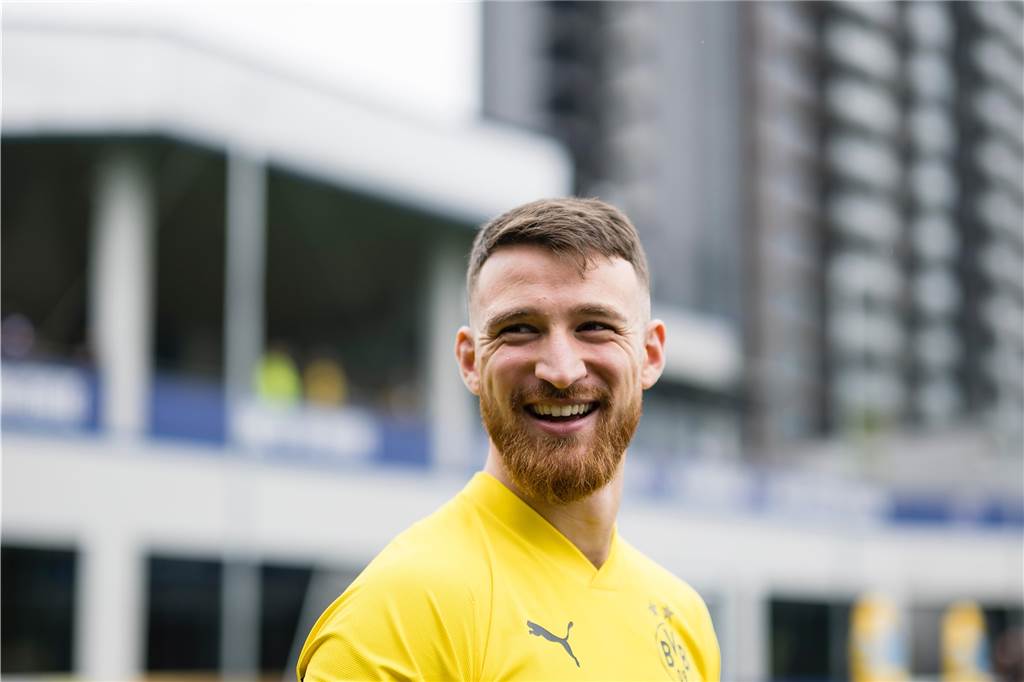 Das erste BVB-Training in Singapur.