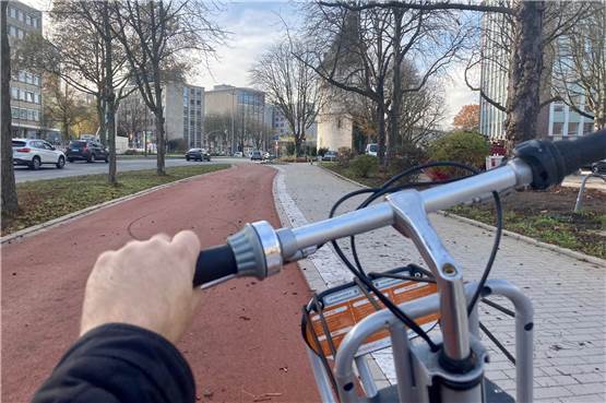 Video: Das fertige Stück des Dortmunder Radwalls im Alltagstest