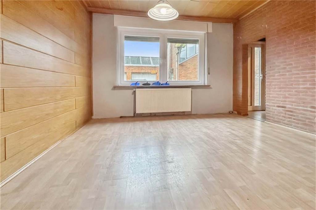 Doppelhaushälfte für 179.000 Euro - Was man dafür bekommt Das Esszimmer der Doppelhaushälfte