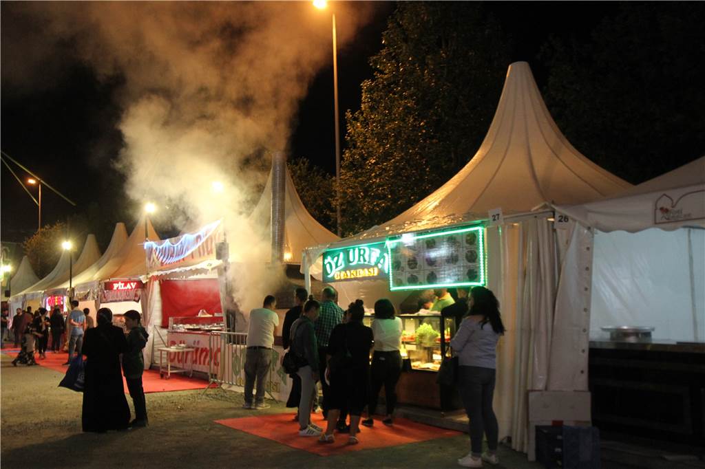Das Festi Ramazan ist das größte Ramadan-Fest Europas.