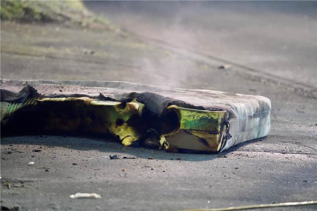 Wohnungsbrand in Mengede: Matratze fängt am Morgen Feuer Das Feuer in der Wohnung an der Wodanstraße ging von einer brennenden Matratze aus.