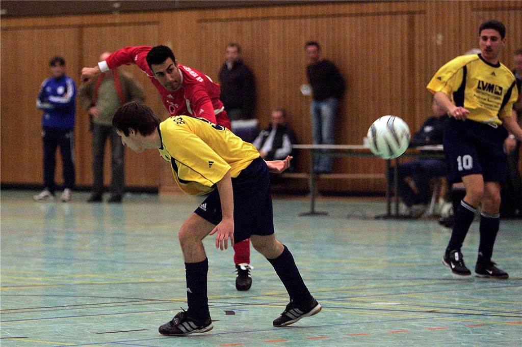 Das Finale 2006 war ein Krimi und endete mit einem 6:4 (4:4/2:4) nach Verlängerung für den SV Yeni Genclik gegen die Spvg Schwerin.