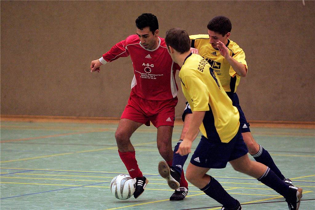Das Finale 2006 war ein Krimi und endete mit einem 6:4 (4:4/2:4) nach Verlängerung für den SV Yeni Genclik gegen die Spvg Schwerin.