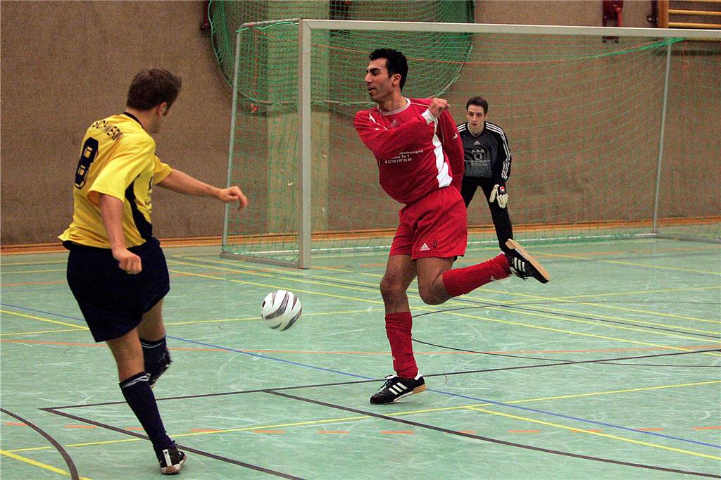 Das Finale 2006 war ein Krimi und endete mit einem 6:4 (4:4/2:4) nach Verlängerung für den SV Yeni Genclik gegen die Spvg Schwerin.