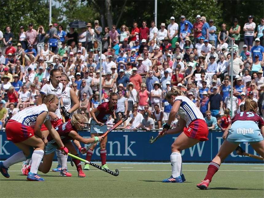 UHC-Damen und MHC-Herren sichern sich die Feldhockey-Titel Das Finale der Damen gewann der UHC Hamburg 2:0 gegen den Mannheimer HC. Foto: Michael Deines