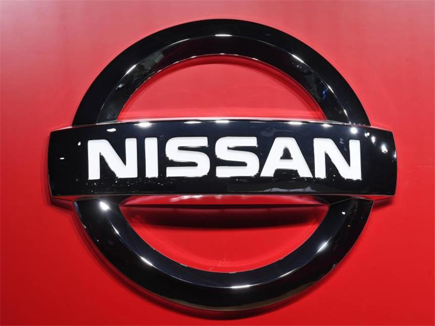 Autobauer Nissan verkauft Batteriesparte nach China Das Firmenlogo von Nissan: Die größten Hersteller von Elektrobatterien sitzen in Asien, insbesondere in China ist die Aufbruchstimmung bei Elektroantrieben groß. Foto: Uli Deck