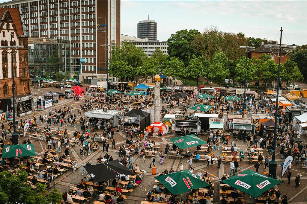 Drei Tage Street-Food-Festival auf dem Aplerbecker Marktplatz Das Format wird regelmäßig in der Dortmunder City angeboten und ist ein großer Erfolg.