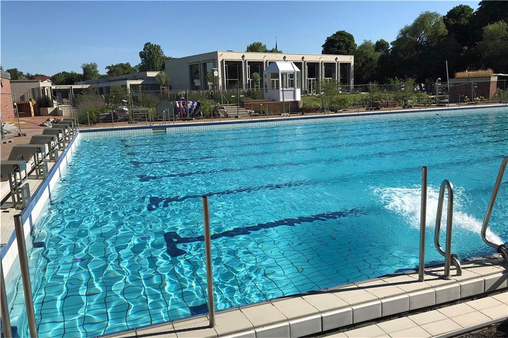 Corona-Auflagen für Freibäder: Welches Bad kann überhaupt öffnen? Das Freibad im Solebad Werne wird „visuelle Hilfen“ bekommen - zu Wasser und an Land.