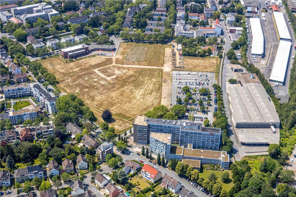 Hunderte Wohnungen auf Ex-Betriebshof von DSW21 geplant Das frühere Betriebshof-Gelände hinter der DSW-Zentrale (vorn) aus der Luft. Rechts daneben sind die Doego-Hallen zu sehen.